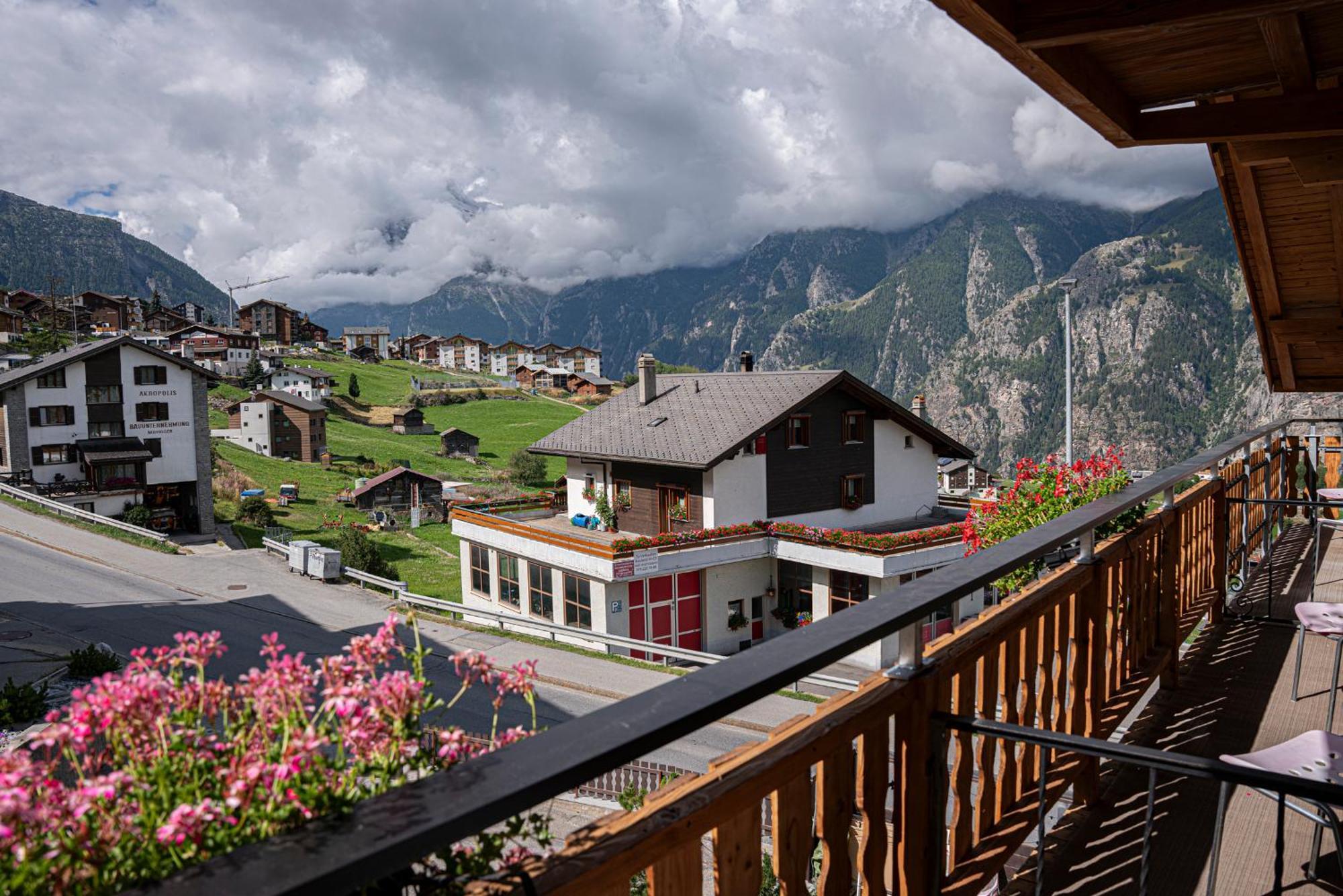 Alte Bock 2.0 Bed & Breakfast Grächen Dış mekan fotoğraf